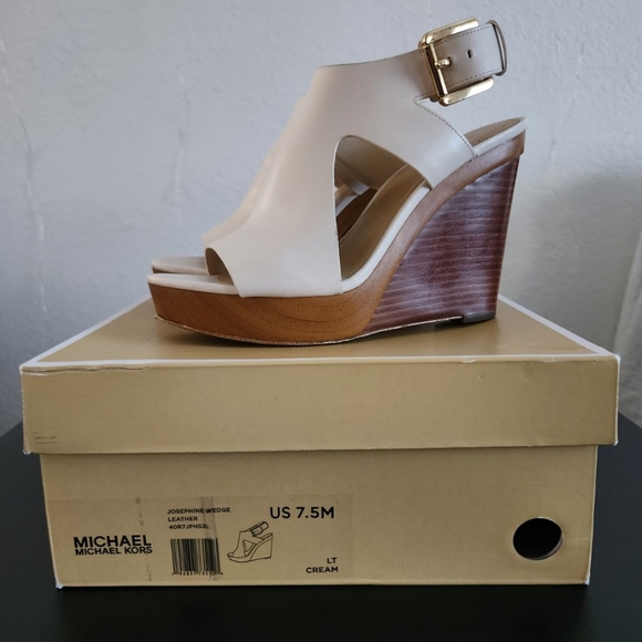 Michael Kors Josephine Wedges Size 7.5 - Picture 3 of 8